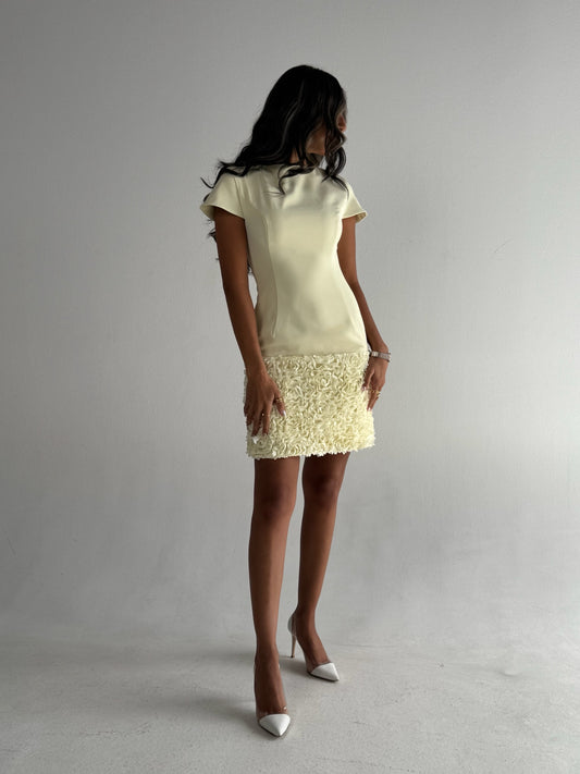 Flower dress in yellow