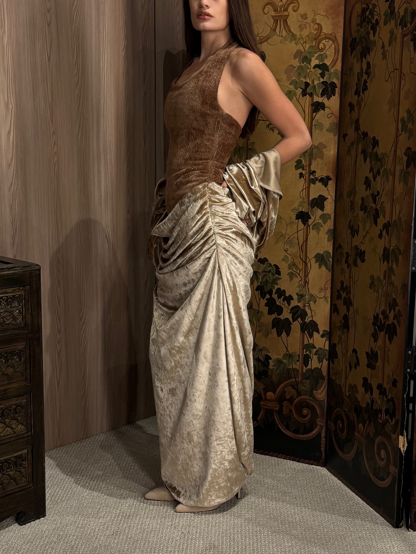 Serena in warm bronze