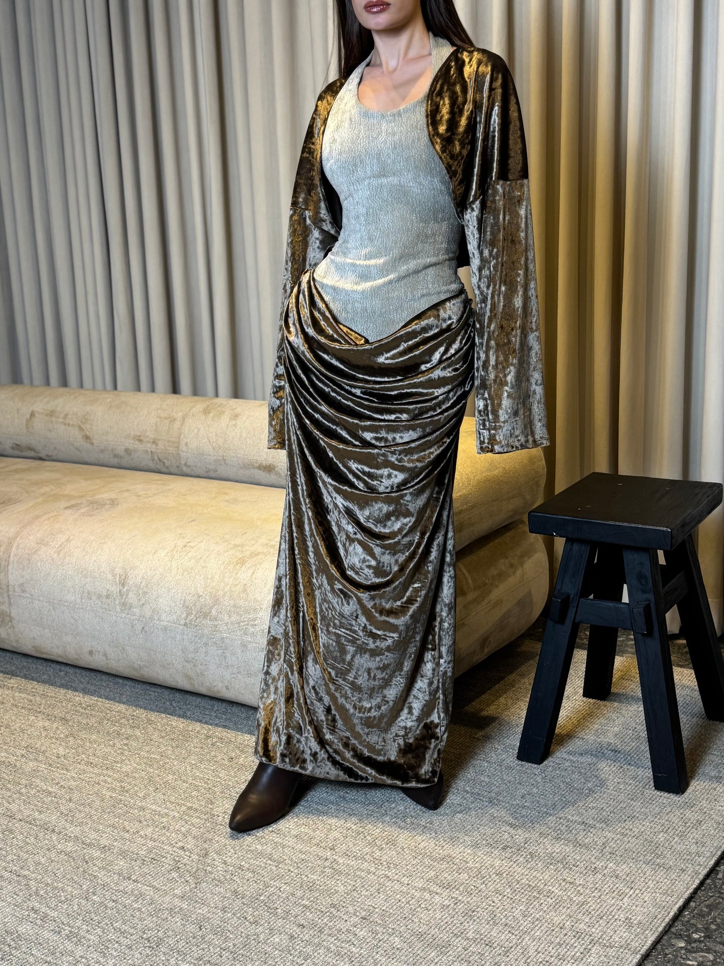 Serena in warm beige