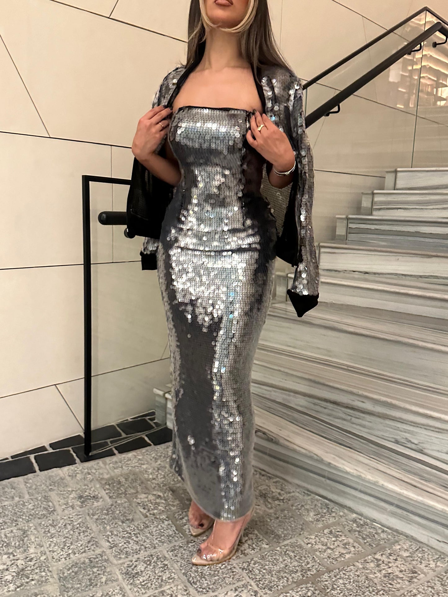 Black sparkly 2