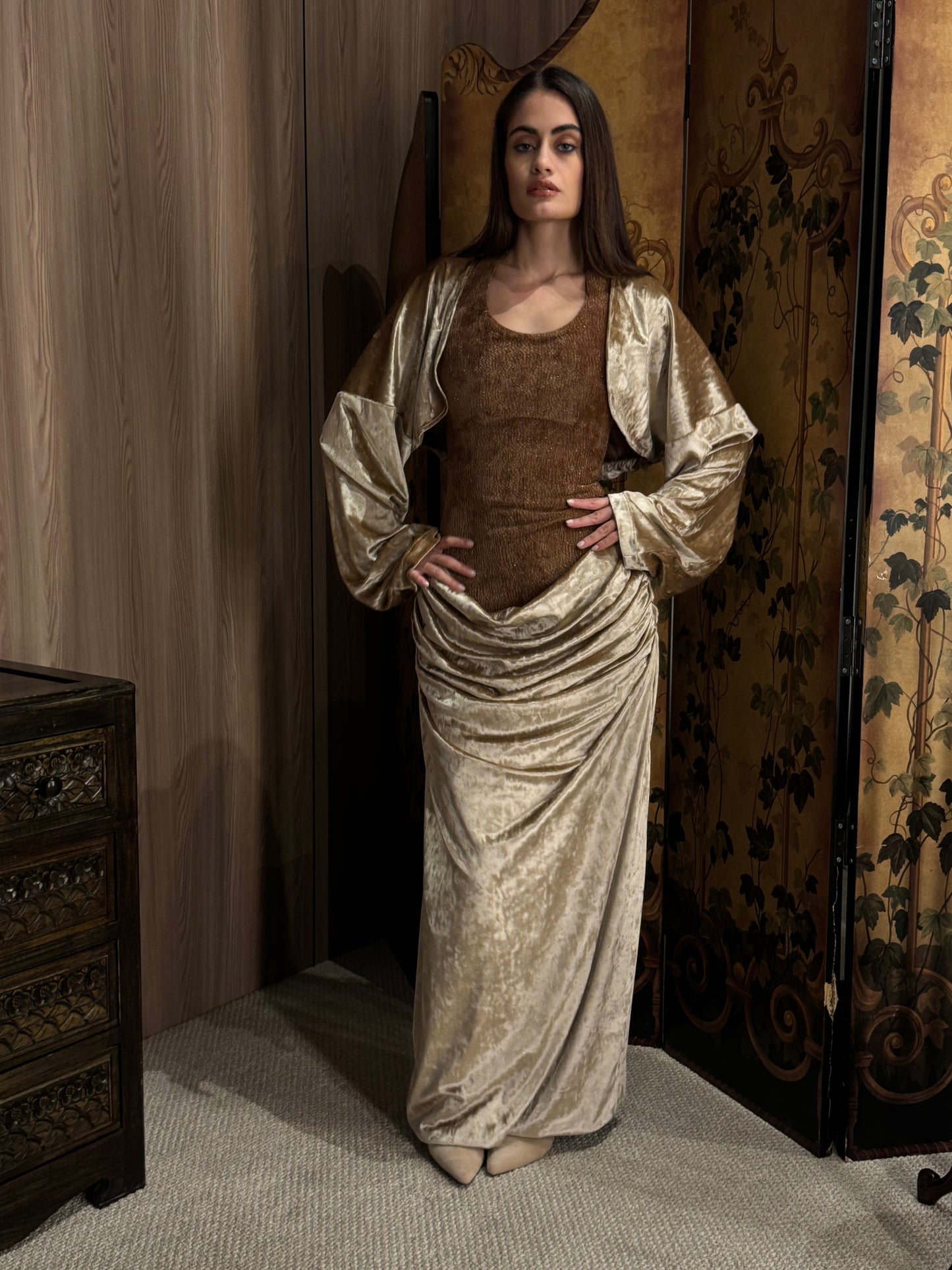 Serena in warm bronze